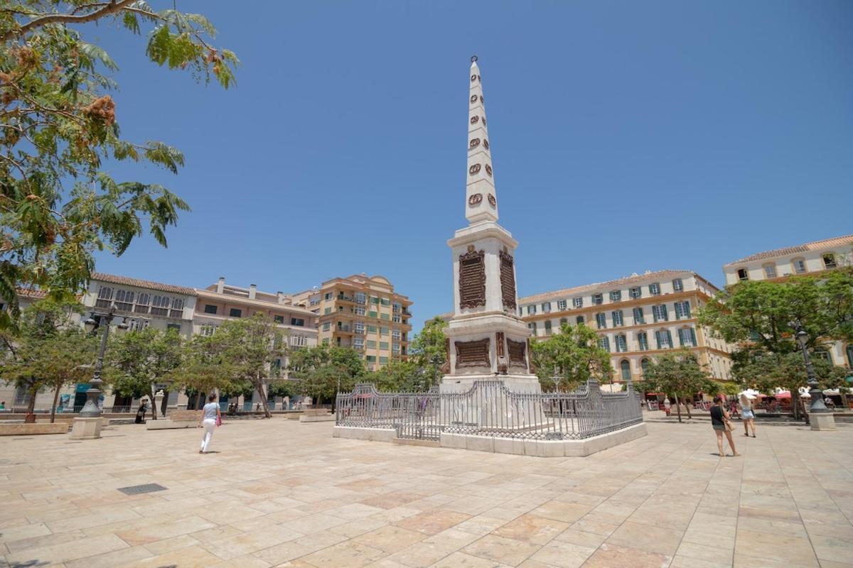 C11 - Cosy 7 Bedrooms In Plaza Merced Malaga Bagian luar foto
